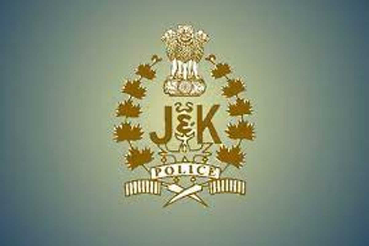 आतंकवादी से लेन-देन मामले में पत्रकार गिरफ्तार : पुलिस